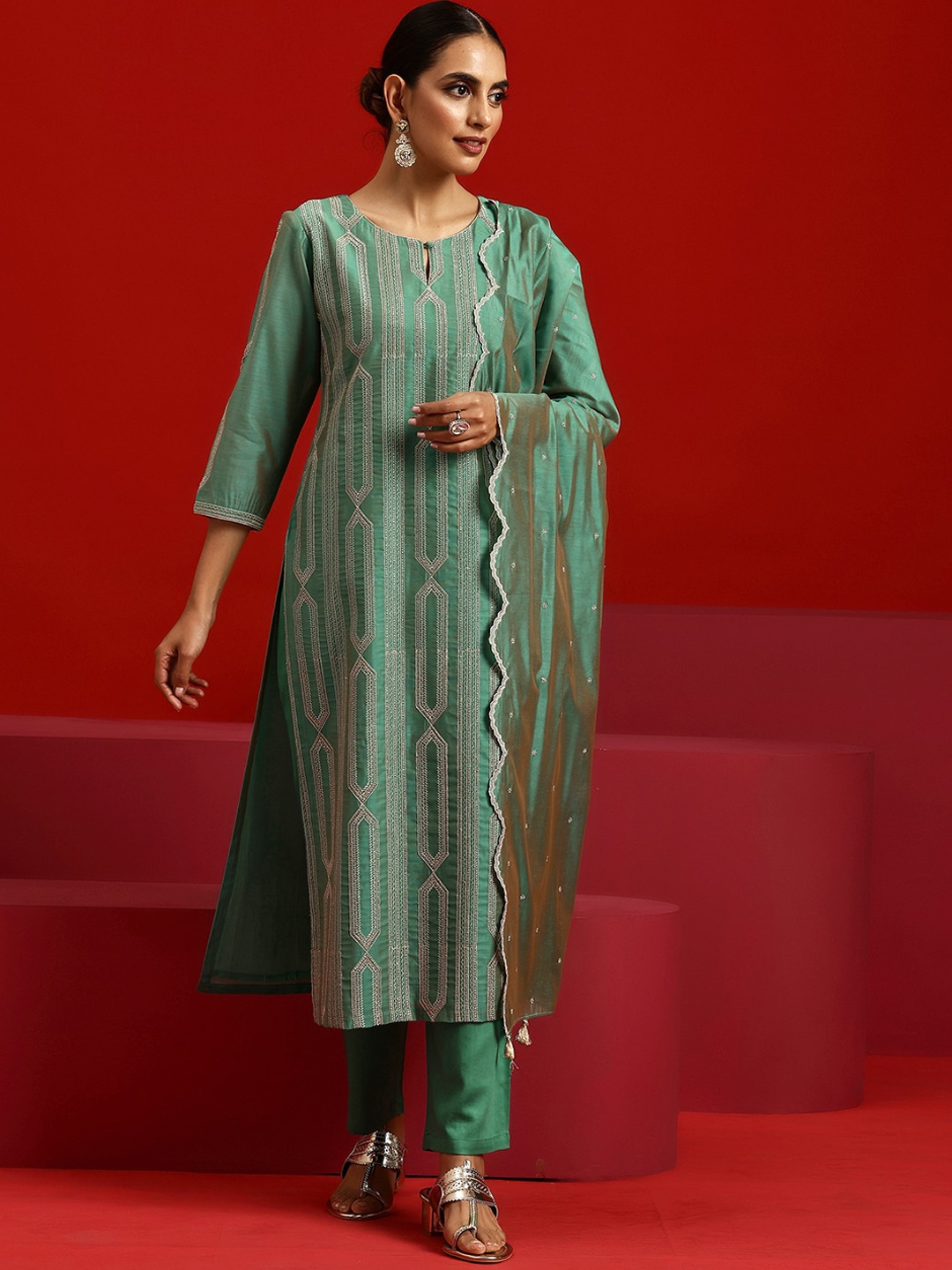 

Libas Art Geometric Embroidered Round Neck Straight Kurta with Trousers & Dupatta, Green