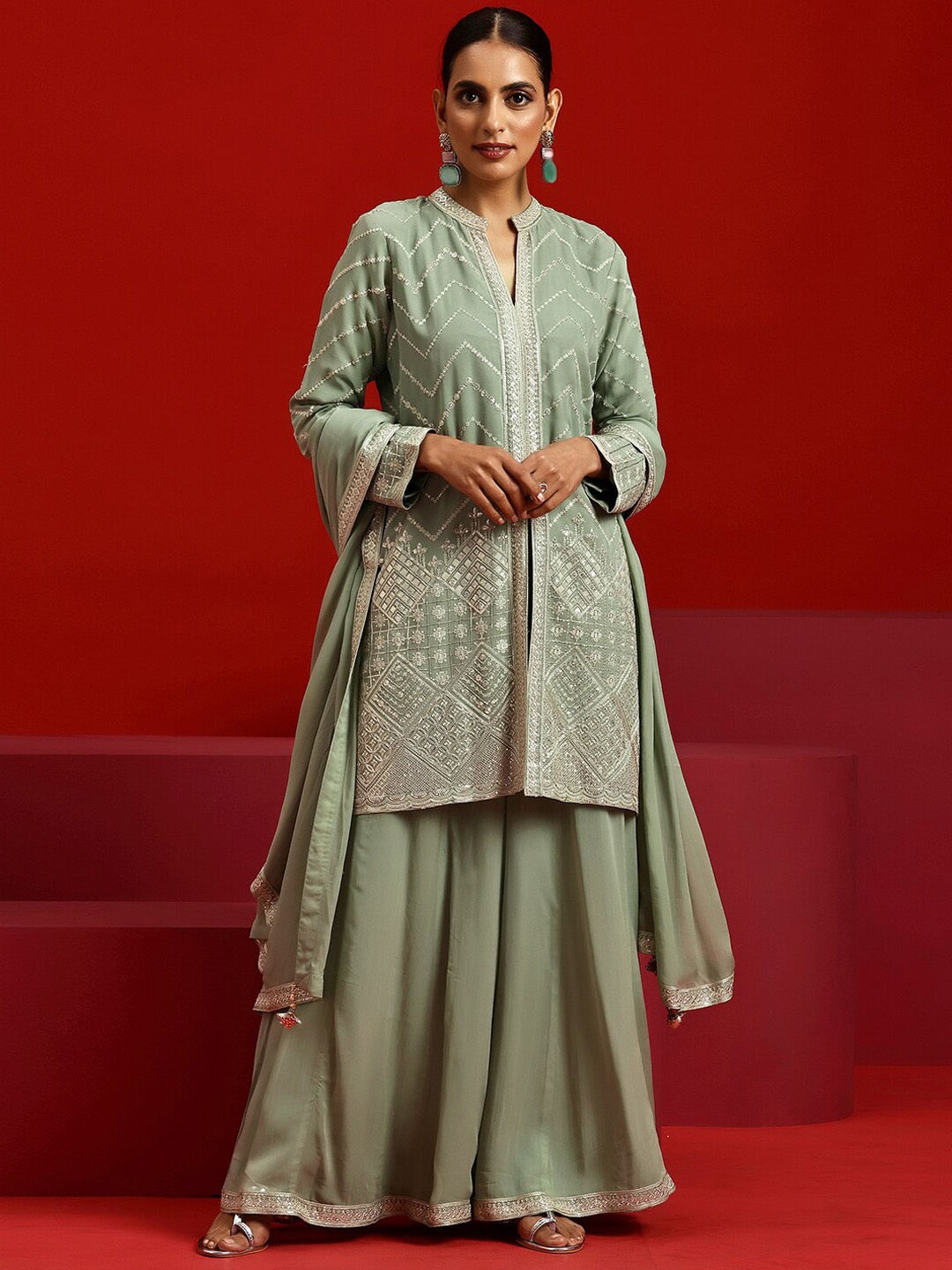 

Libas Art Ethnic Motifs Embroidered Panelled Sequinned Kurta With Sharara & Dupatta, Green