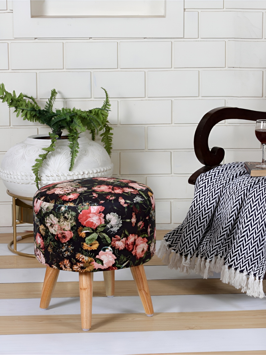 

Shadowkart Black & Pink Printed Pouffes Sitting Ottoman