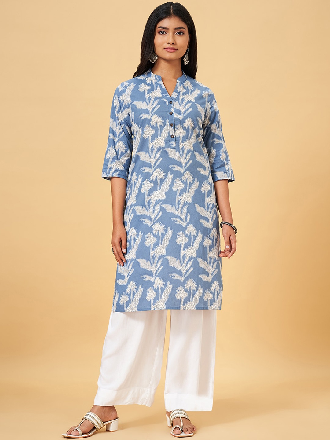 

RANGMANCH BY PANTALOONS Floral Printed Mandarin Collar Cotton Kurta, Blue