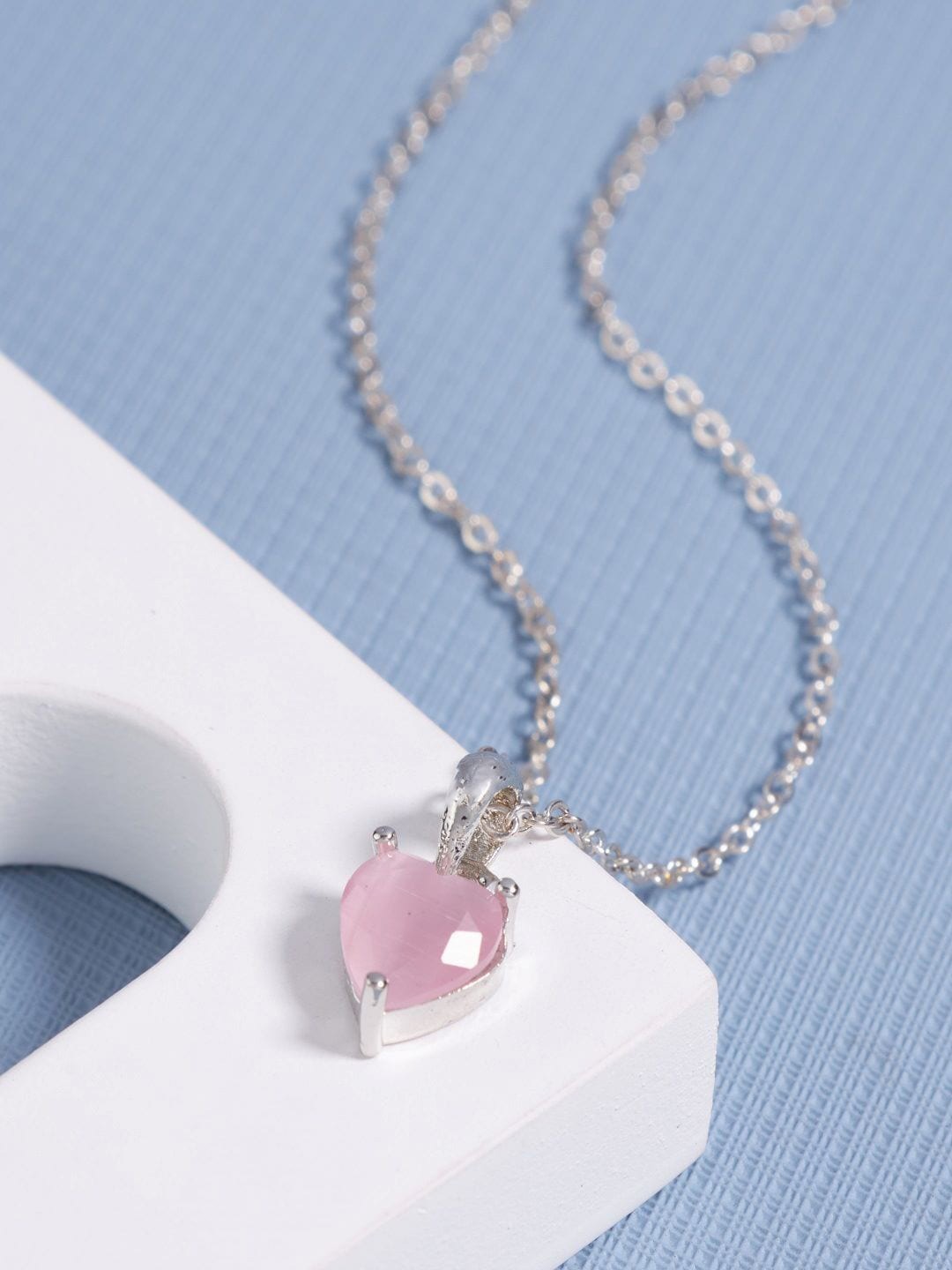 

SATJEWEL Silver-Plated Heart Shaped Pendants with Chains