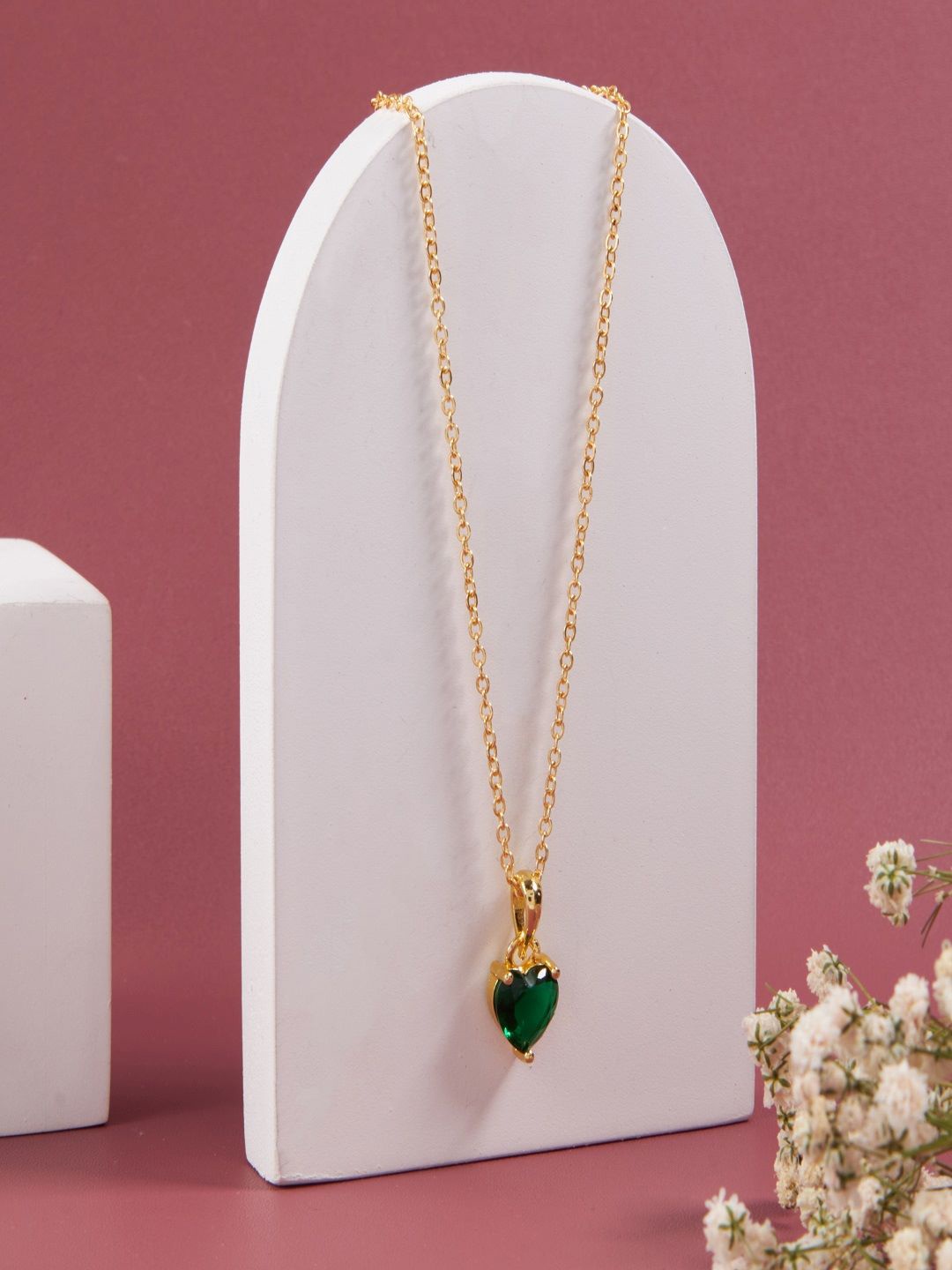 

SATJEWEL Gold-Plated Heart Shaped Pendants with Chains