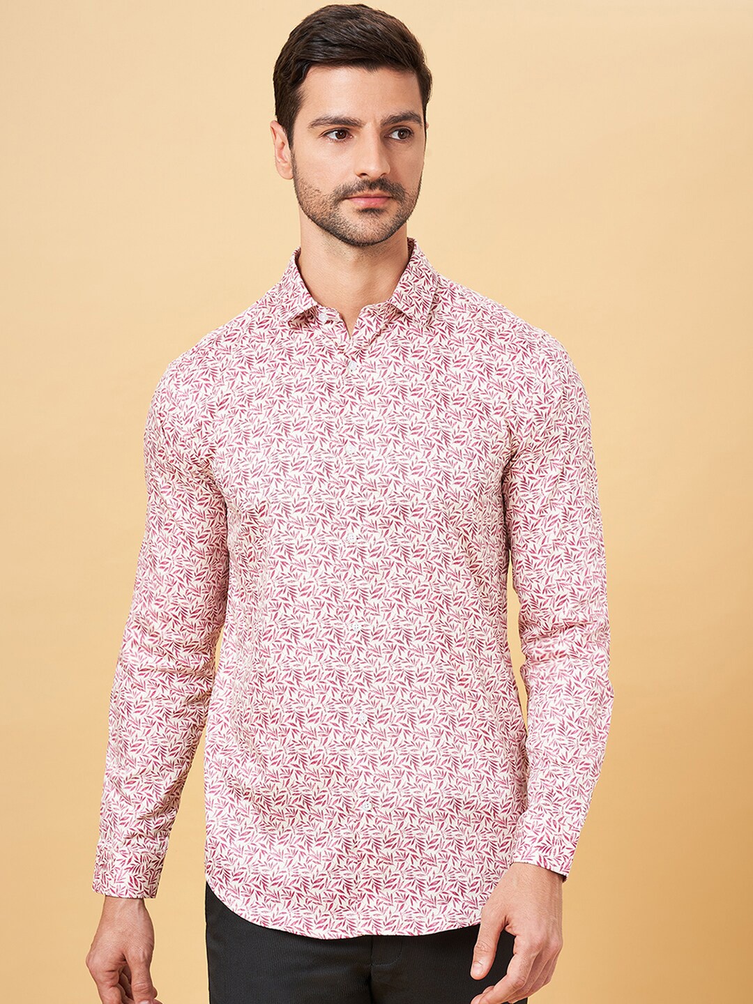 

BYFORD by Pantaloons Floral Printed Spread Collar Casual Shirt, Red