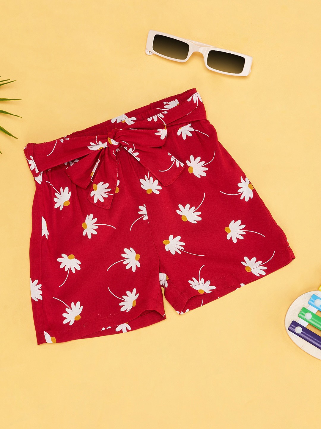 

YU by Pantaloons Girls Floral Printed Shorts, Red