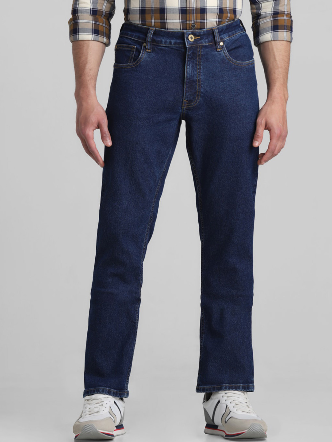 

Jack & Jones Men Clark Mid-Rise Stretchable Jeans, Blue