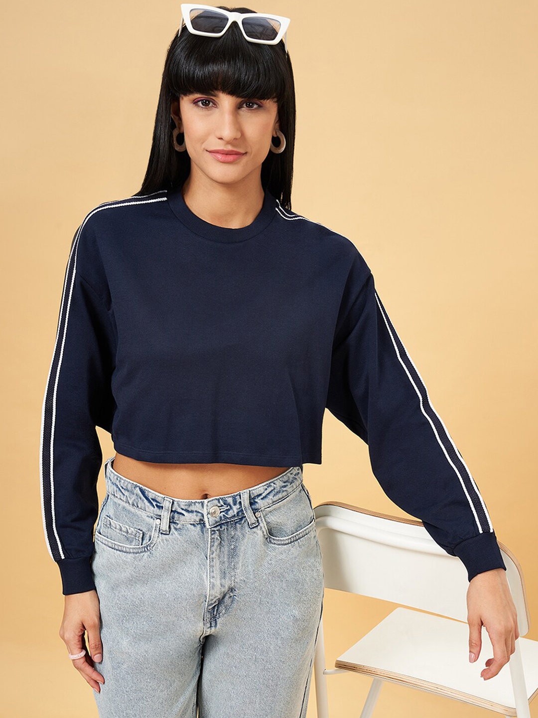 

People Navy Blue Round Neck Cuffed Sleeves Cotton Regular Crop Top