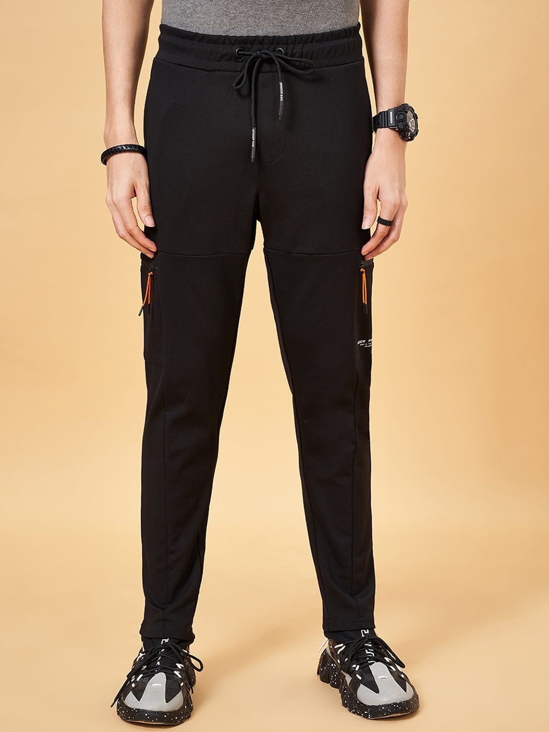 

Street 808 by Pantaloons Men Mid-Rise Track Pants, Black
