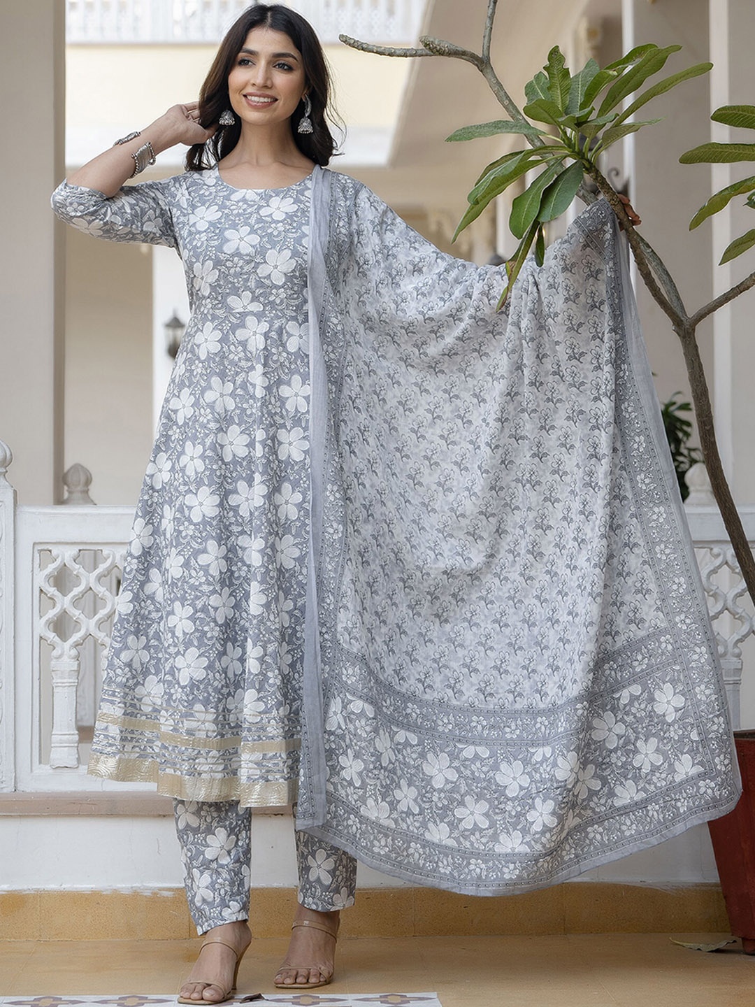 

Nayo Floral Printed Regular Gotta Patti Pure Cotton Kurta With Trousers & Dupatta, Grey