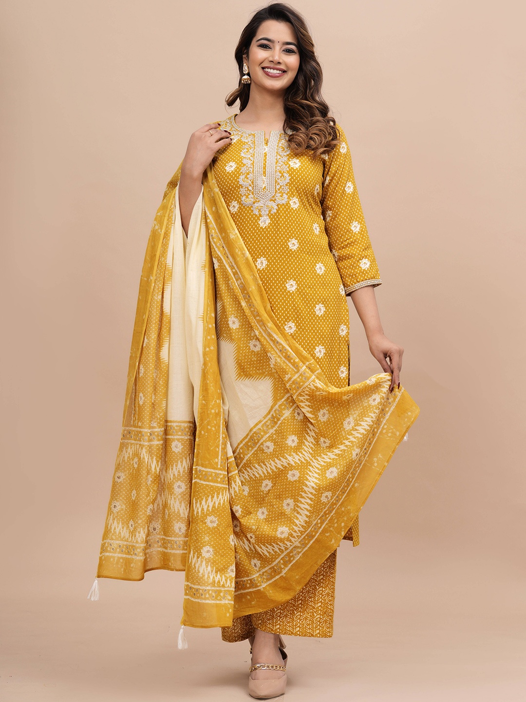 

BAESD Ethnic Motifs Printed Regular Kurta with Trousers & With Dupatta, Yellow