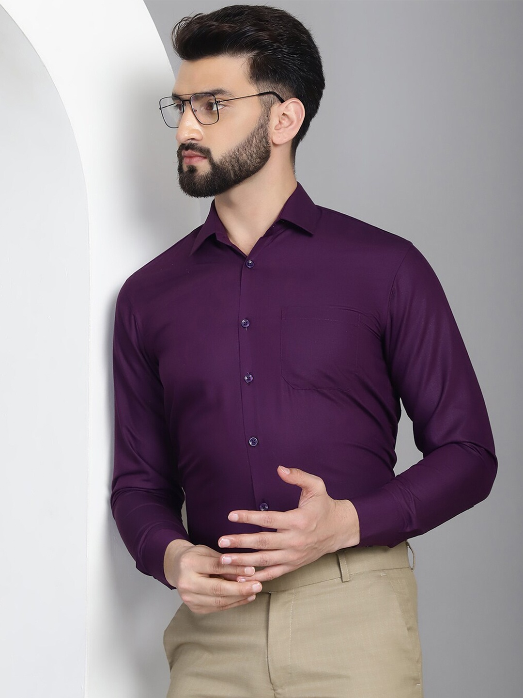 

Indian Needle Classic Spread Collar Long Sleeves Formal Shirt, Burgundy