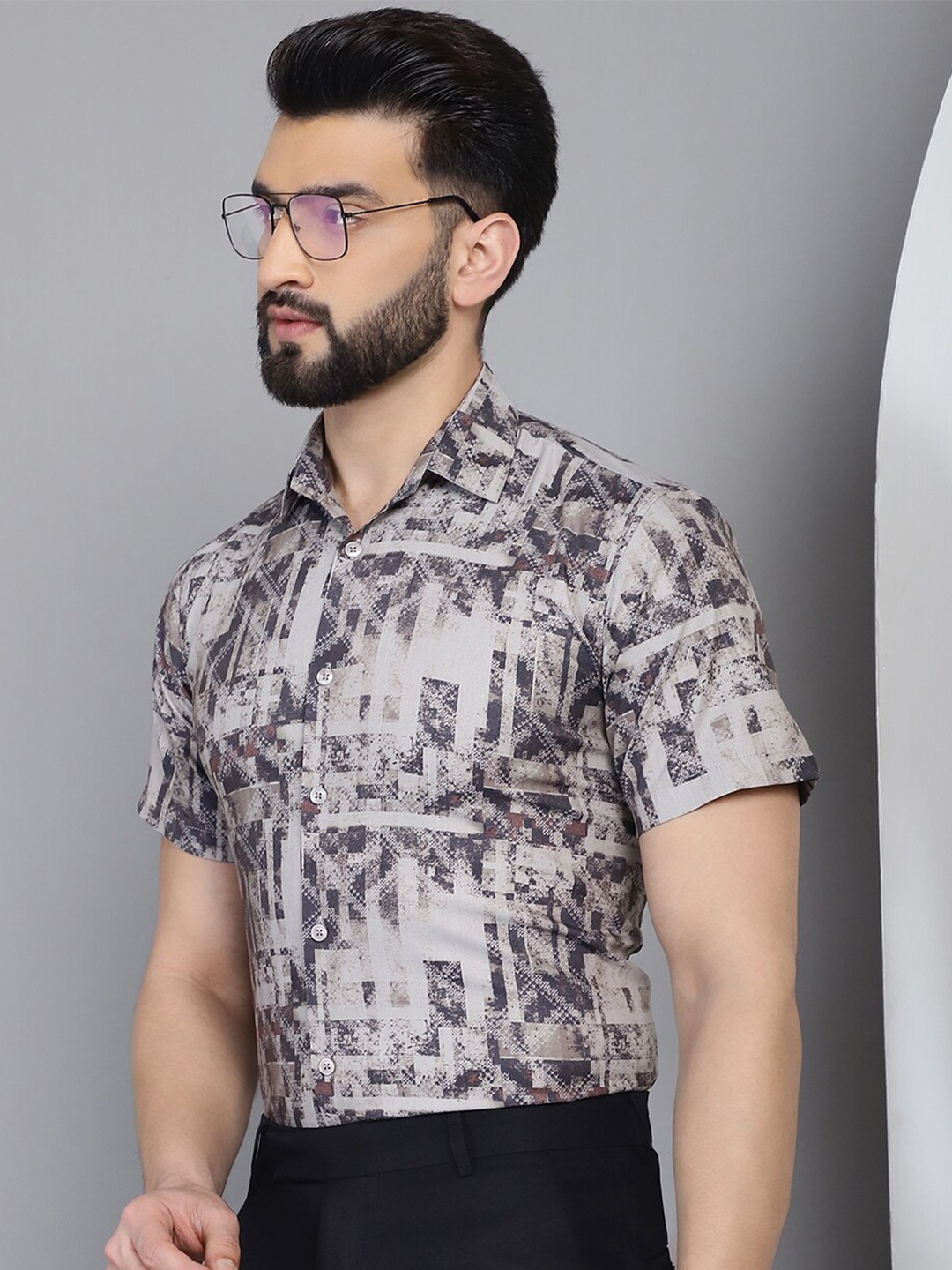 

Indian Needle Classic Abstract Printed Pure Cotton Formal Shirt, Brown