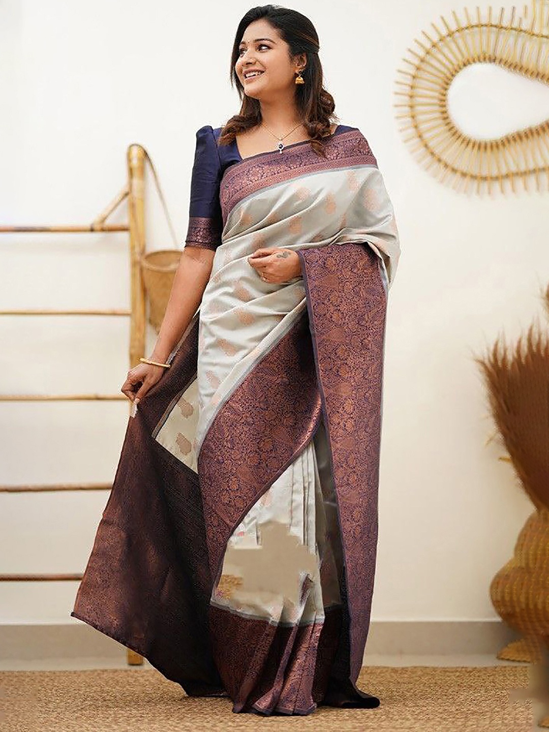 

Aldwych Ethnic Motifs Woven Design Zari Banarasi Silk Saree, Grey