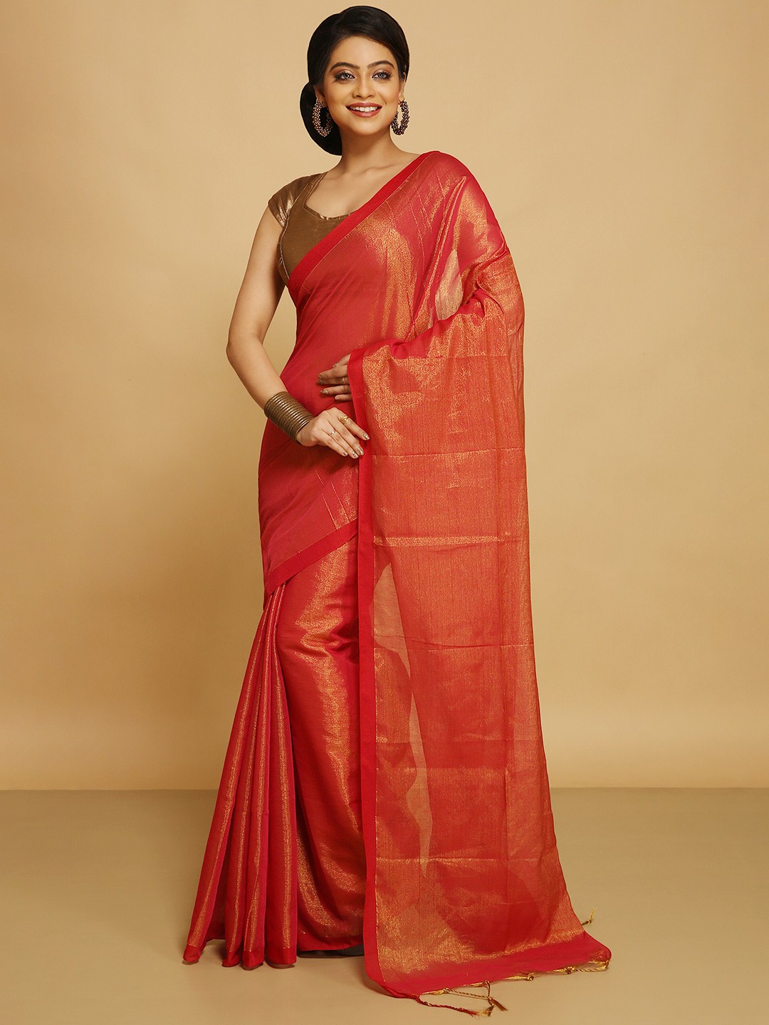 

BENGAL HANDLOOM Woven Design Zari Saree, Red