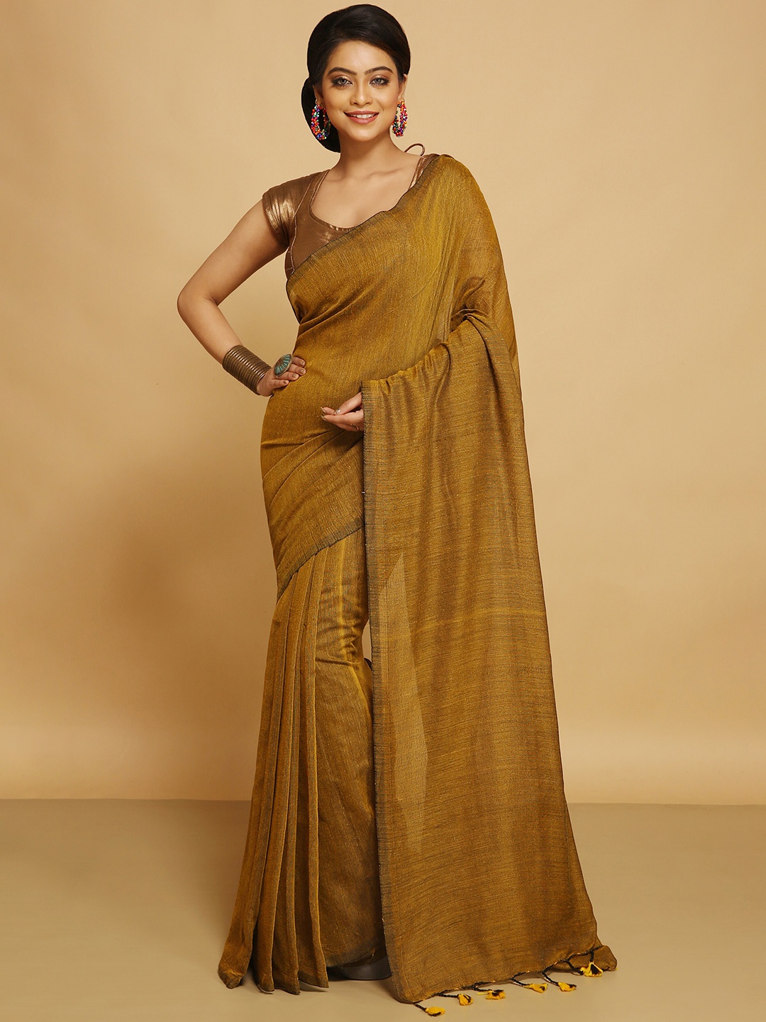 

BENGAL HANDLOOM Art Silk Taant Saree, Gold