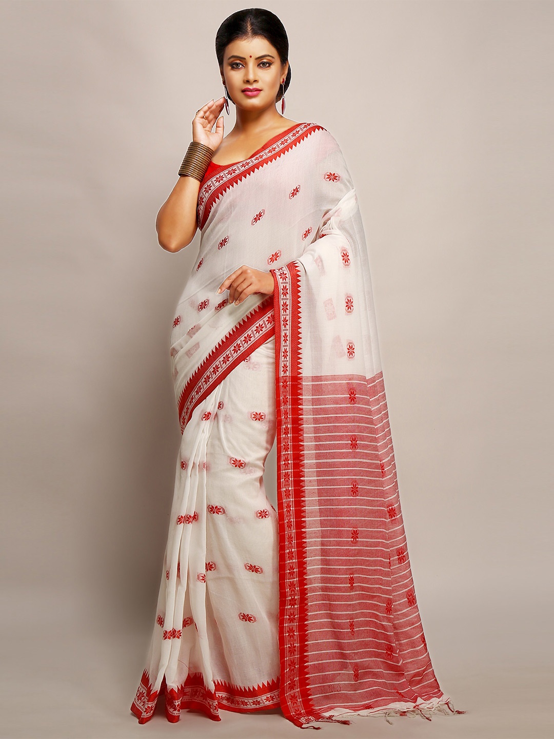 

BENGAL HANDLOOM Ethnic Motifs Woven Design Taant Saree, White