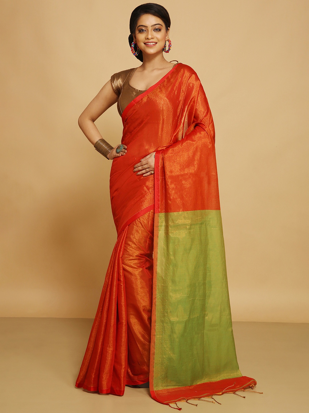 

BENGAL HANDLOOM Art Silk Taant Saree, Red