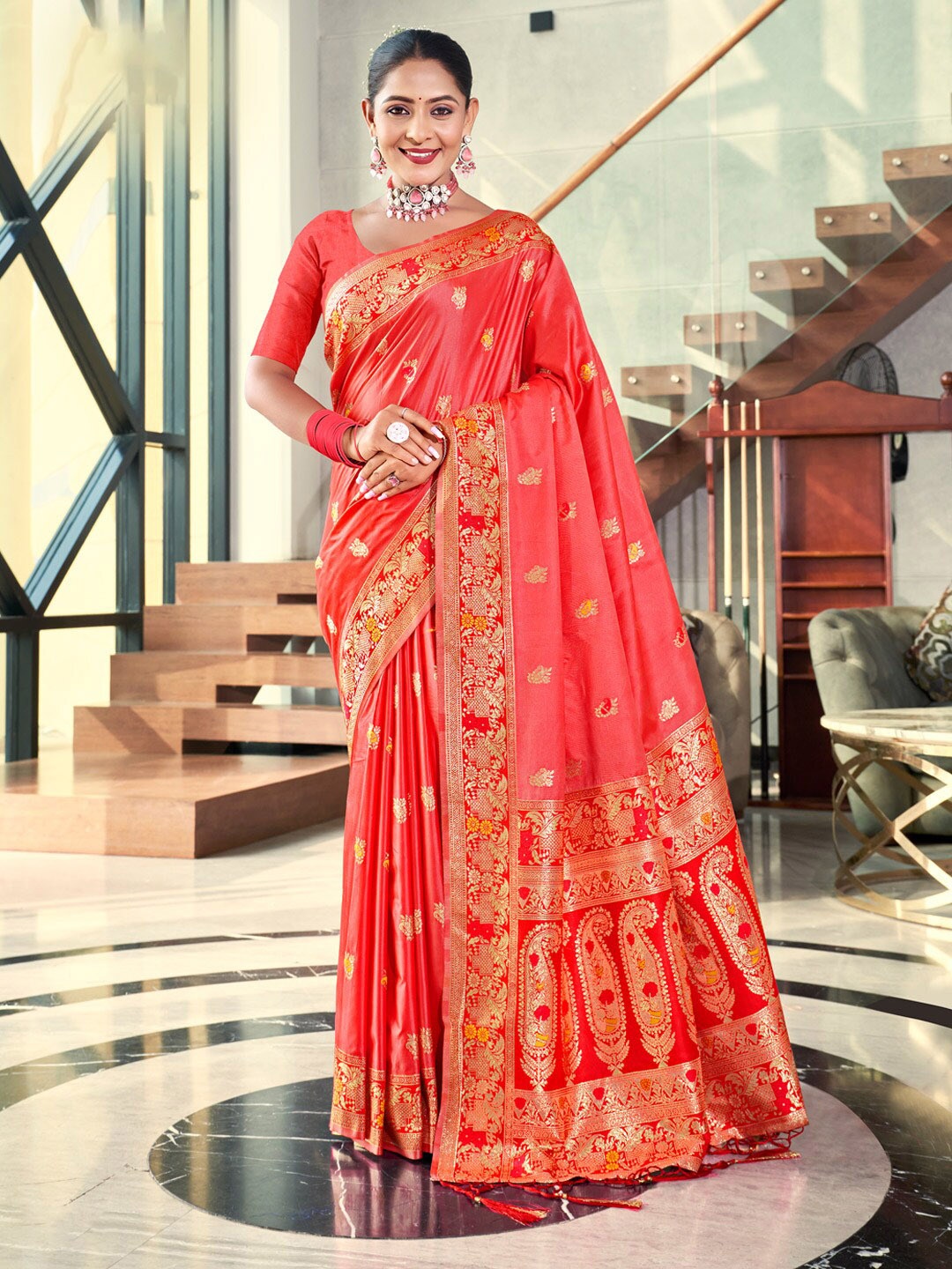 

SANGAM PRINTS Ethnic Woven Design Zari Banarasi Saree, Peach