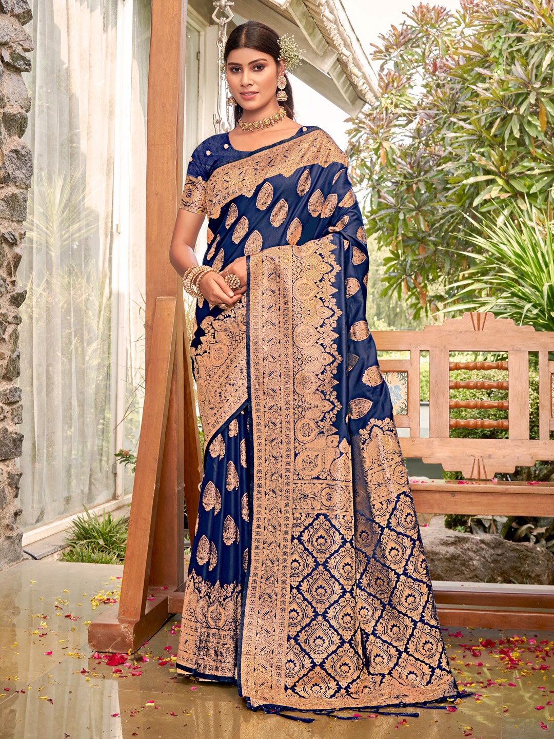 

SANGAM PRINTS Ethnic Woven Design Zari Banarasi Saree, Blue