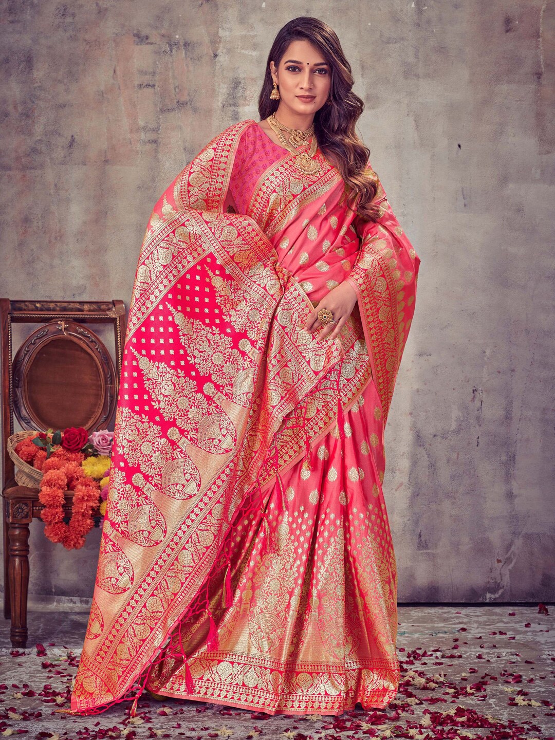 

SANGAM PRINTS Woven Design Zari Silk Blend Mysore Silk Saree, Peach