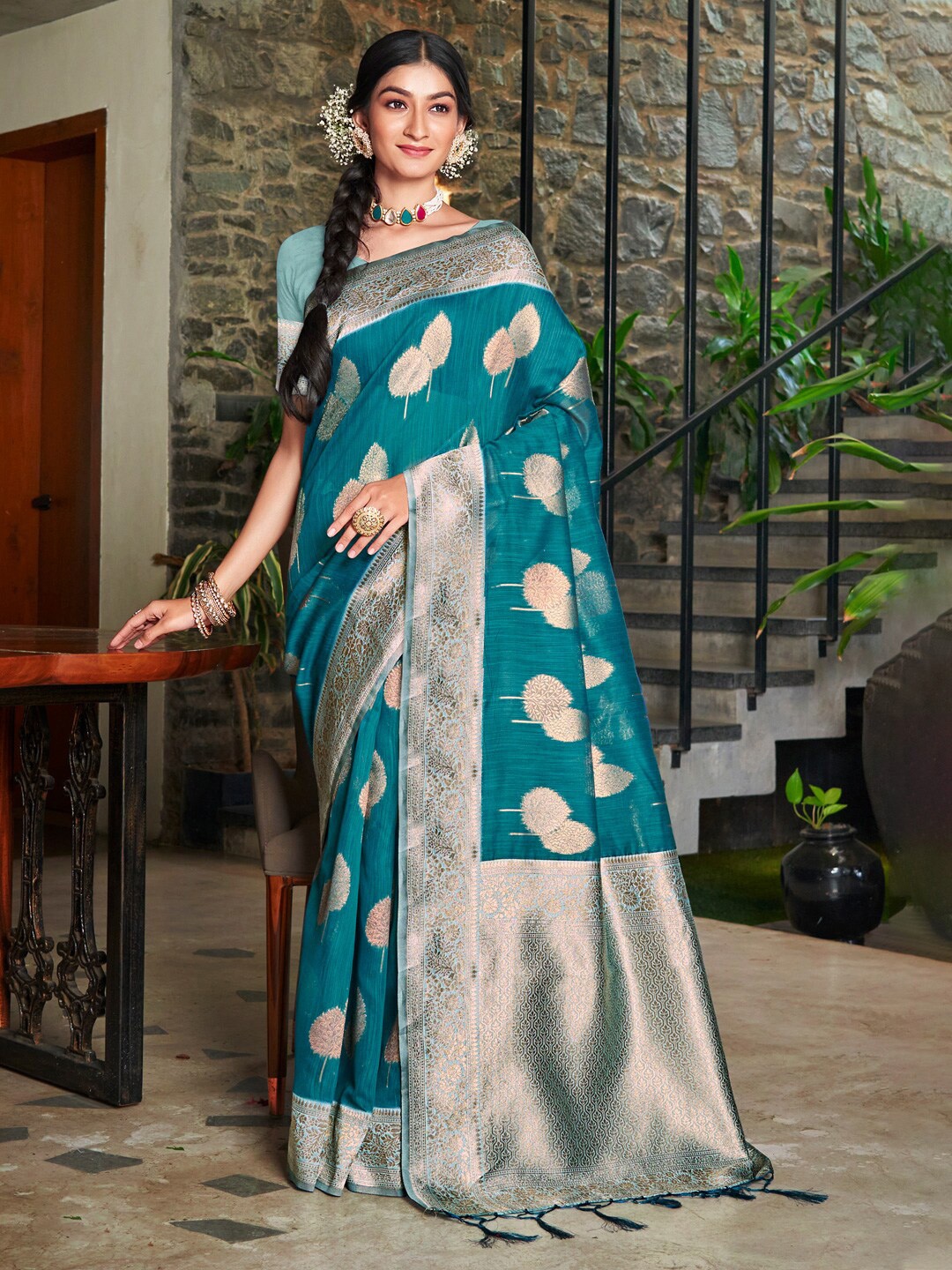 

SANGAM PRINTS Ethnic Woven Design Zari Saree, Sea green