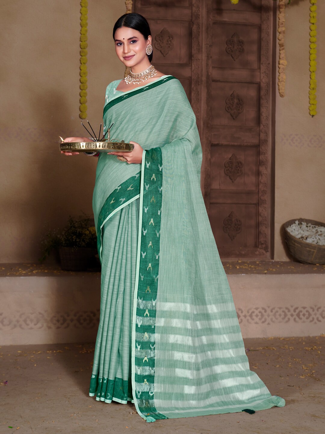 

SANGAM PRINTS Ethnic Motifs Woven Design Zari Saree, Sea green