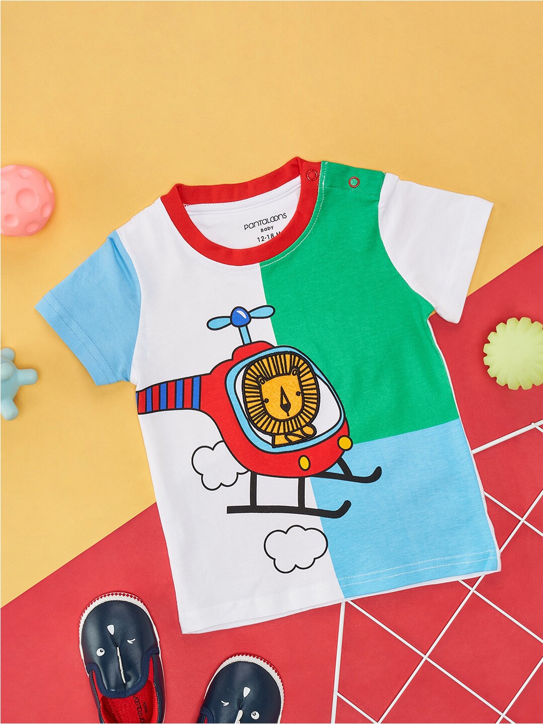 

Pantaloons Baby Infant Boys Graphic Printed Round Neck Cotton T-shirt, White