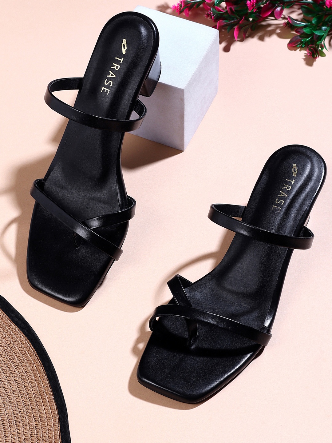 

TRASE One Toe Block Heels, Black
