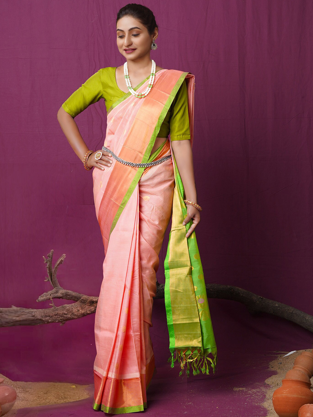 

Unnati Silks Ethnic Motifs Woven Design Zari Silk Cotton Handloom Kanjeevaram Saree, Pink