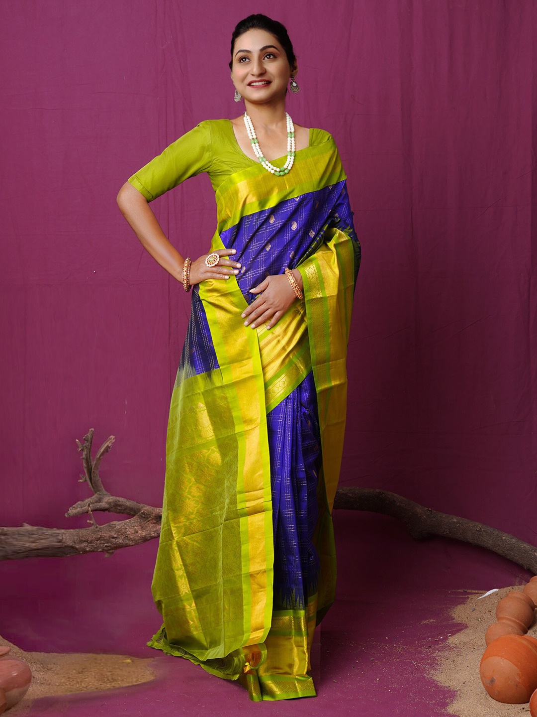 

Unnati Silks Ethnic Motifs Woven Design Zari Silk Cotton Handloom Kanjeevaram Saree, Blue