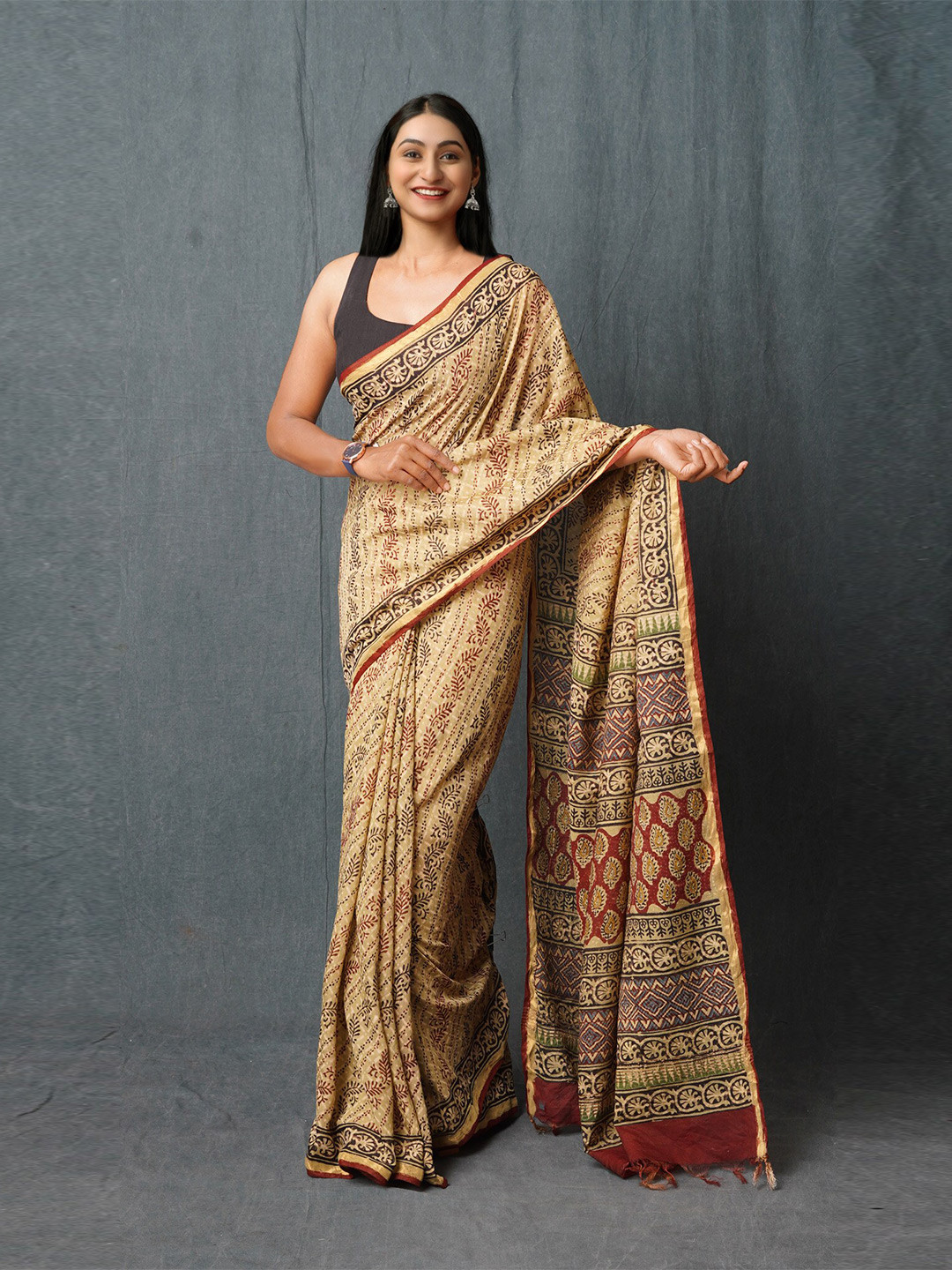 

Unnati Silks Ethnic Motifs Printed Silk Cotton Handloom Chanderi Saree, Green
