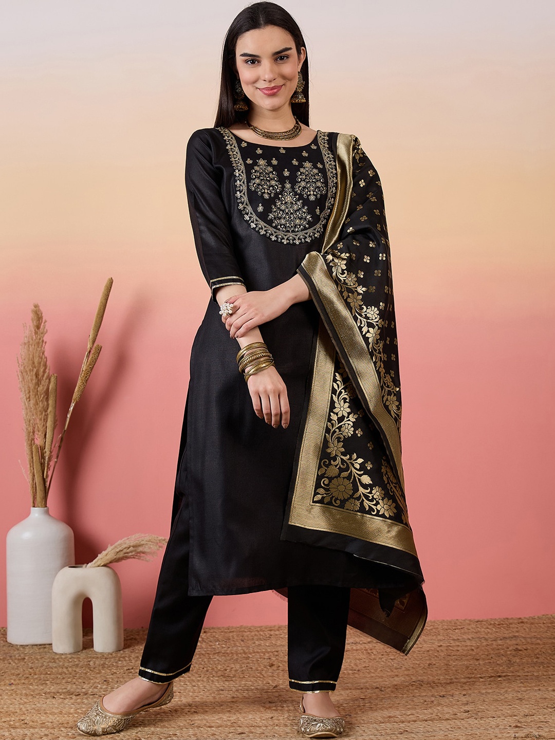 

BLACK SCISSOR Floral Yoke Design Regular Sequinned Round Neck Kurta with Trouser & Dupatta