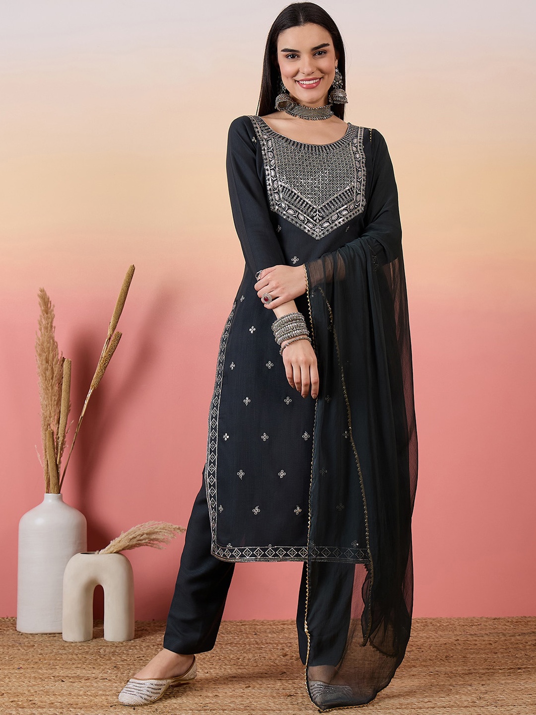 

BLACK SCISSOR Ethnic Motifs Embroidered Regular Sequinned Kurta With Trousers & Dupatta, Grey