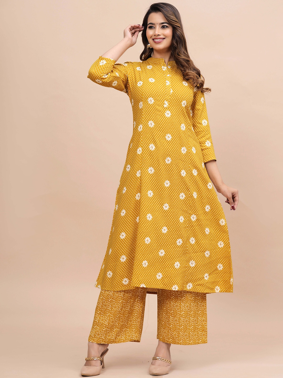 

SIDDHANAM Ethnic Motifs Printed Kurta with Trousers, Yellow