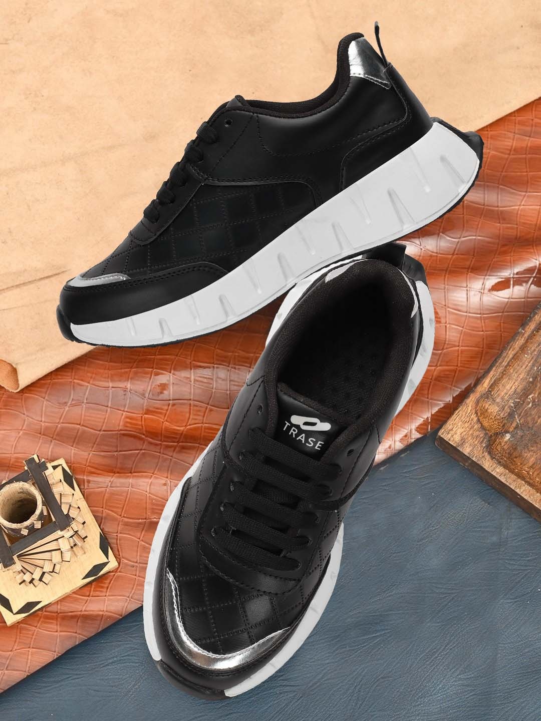 

TRASE Women Round Toe Lace Up Sneakers, Black
