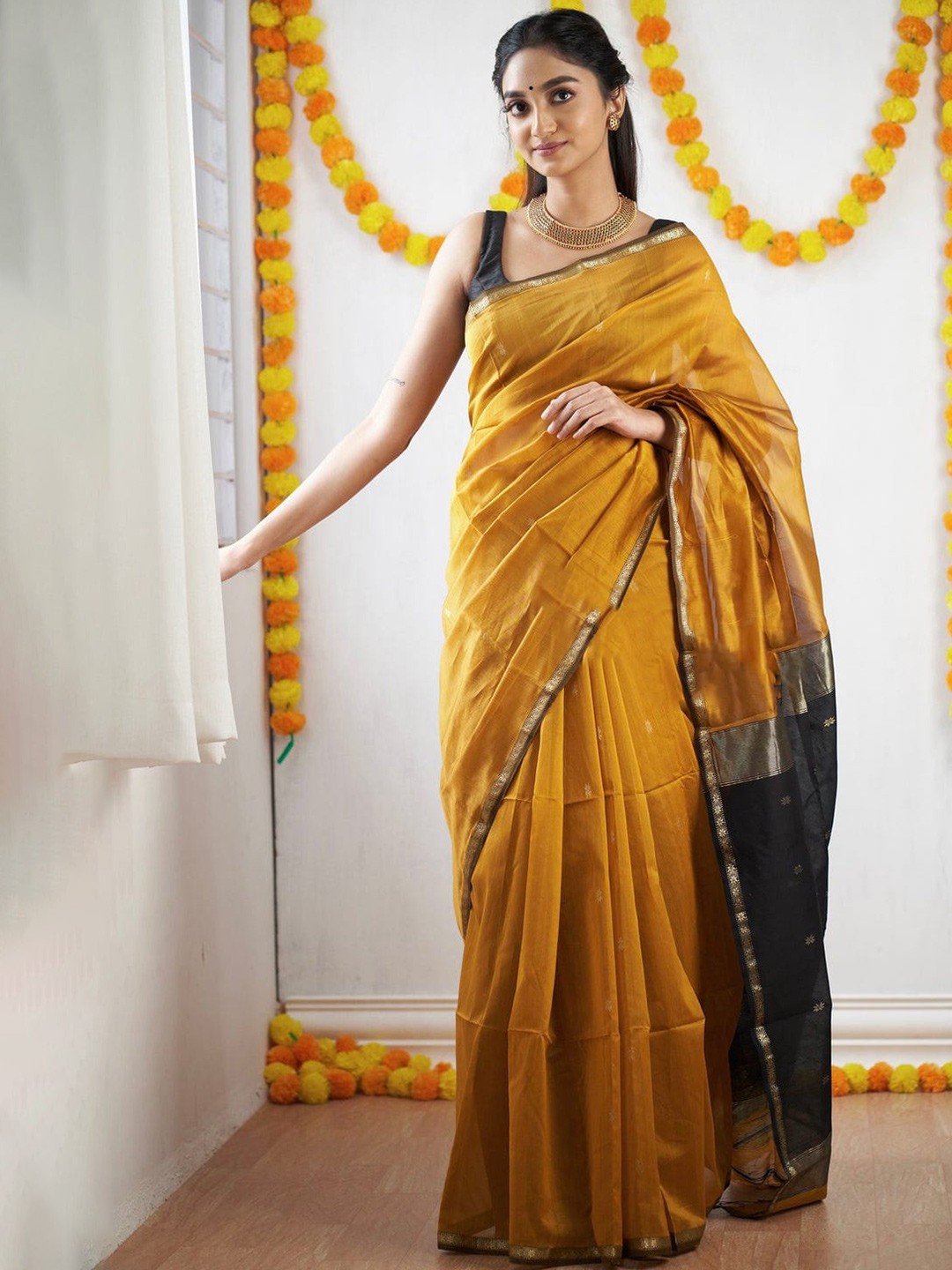 

Naishu Trendz Ethnic Motifs Woven Design Zari Pure Silk Kanjeevaram Saree, Yellow