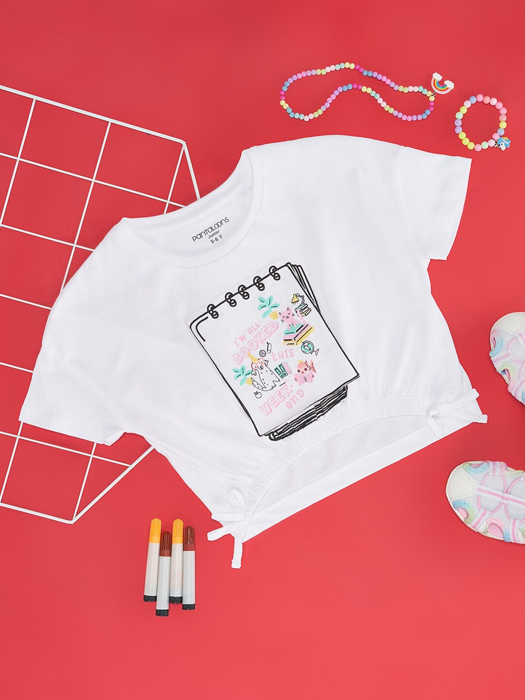 

Pantaloons Junior Girls Graphic Printed Pure Cotton Crop T-shirt, White