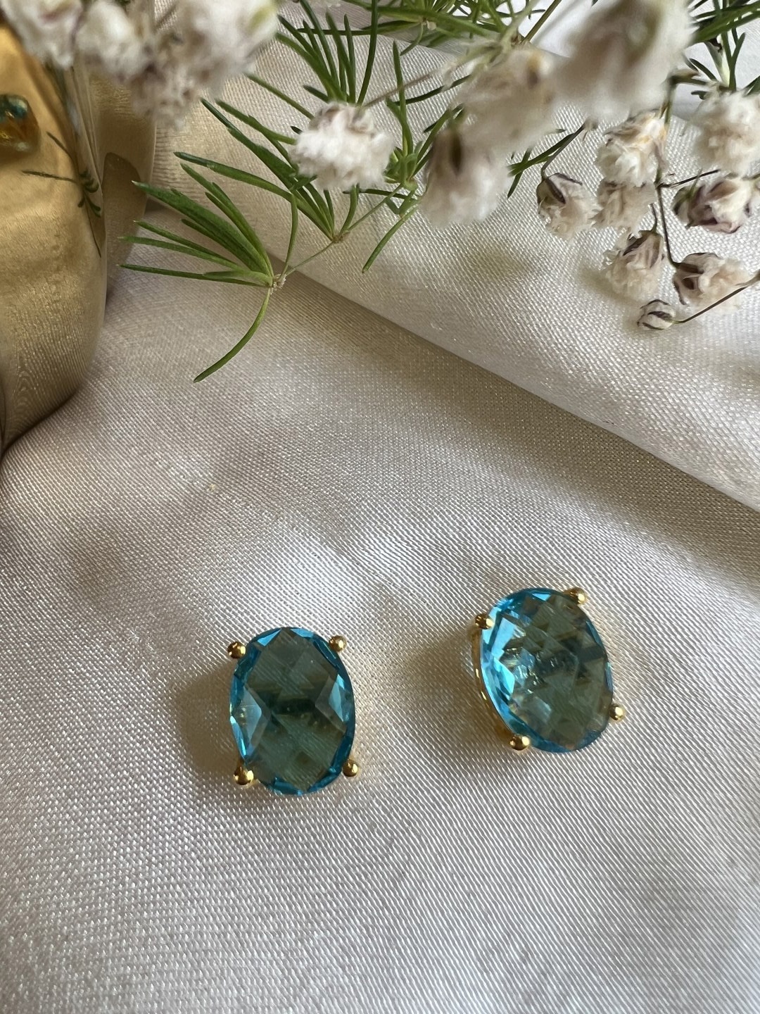

XAGO Gold-Plated Stones Studded Oval Studs Earrings