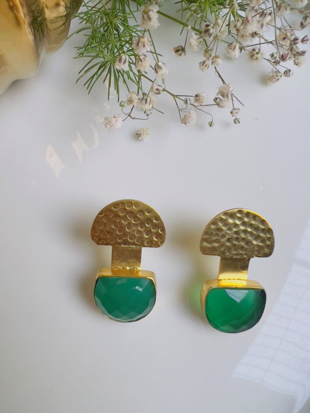 

XAGO Contemporary Studs Earrings, Green