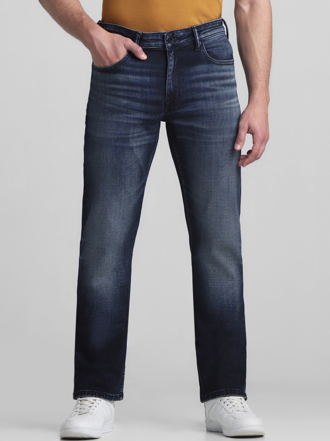 

Jack & Jones Men Clark Heavy Fade Stretchable Jeans, Blue
