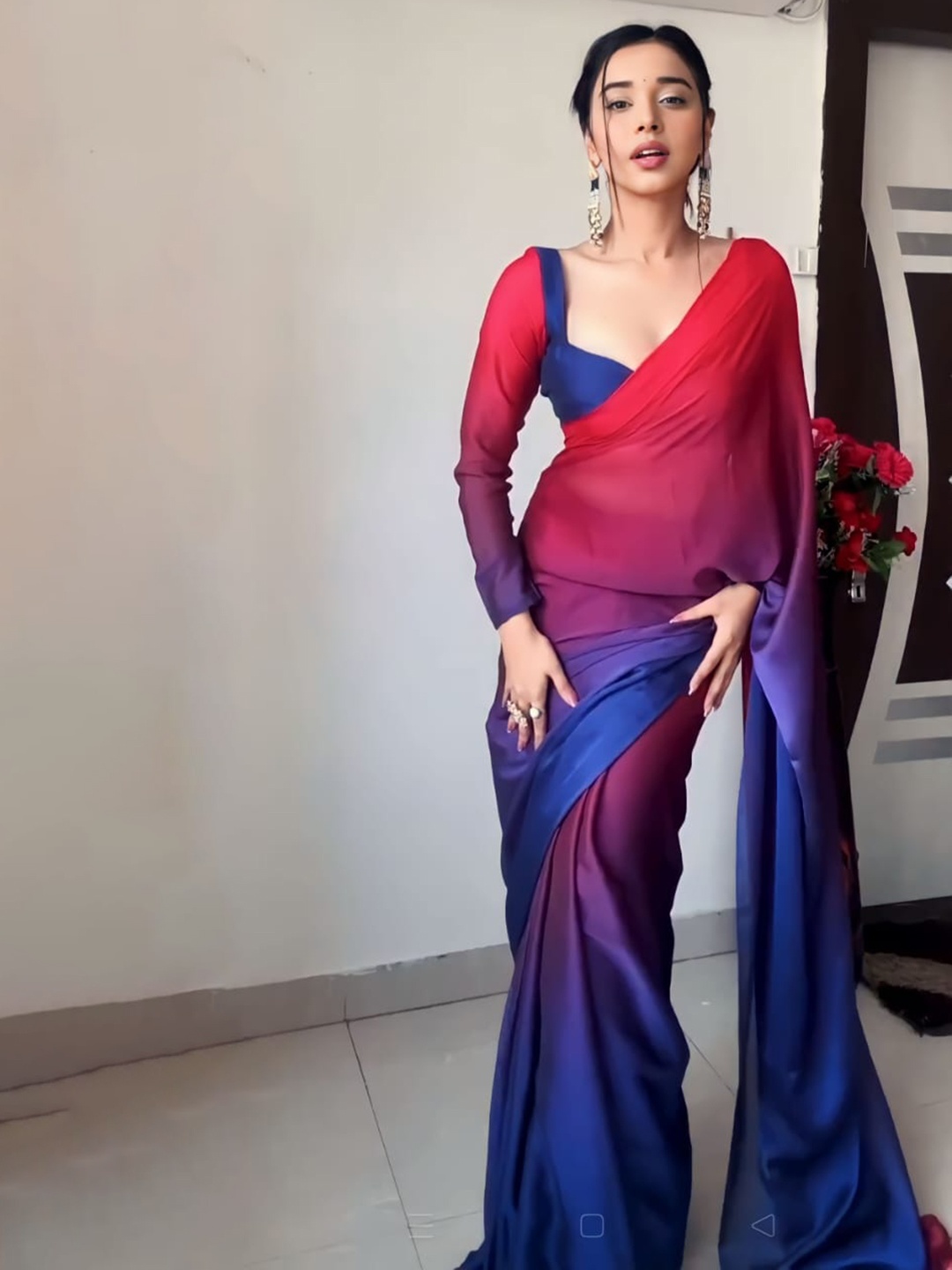 

Naishu Trendz Ombre Ready To Wear Saree, Blue