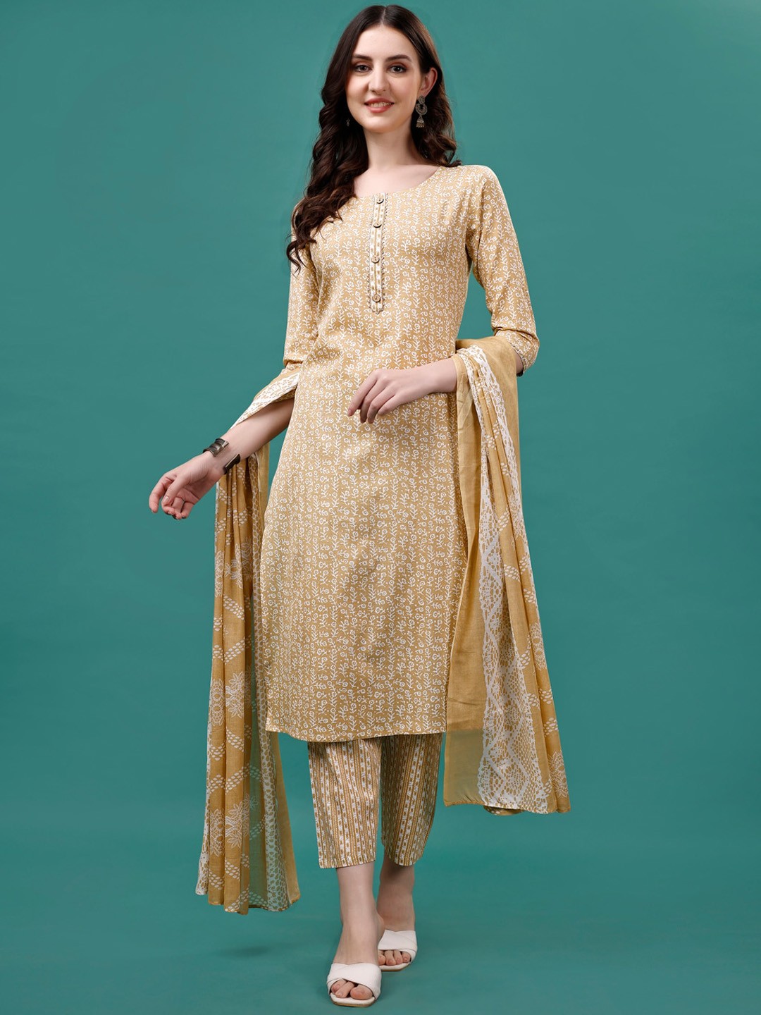 

KALINI Floral Printed Regular Kurta with Trousers & Dupatta, Yellow