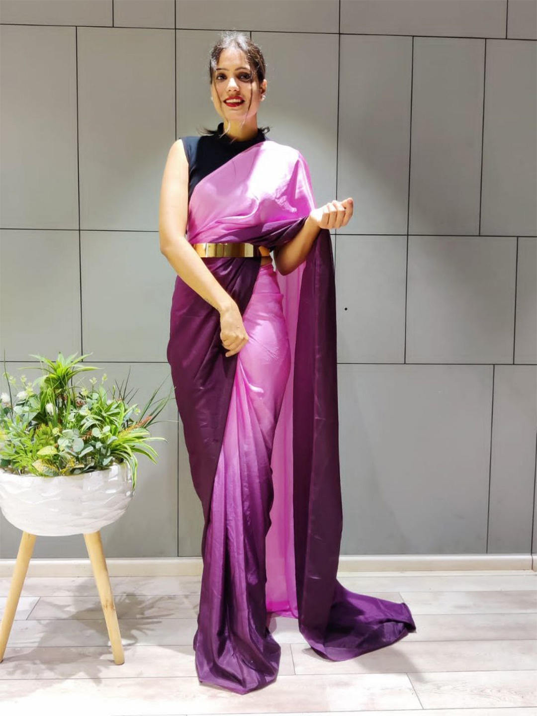 

Naishu Trendz Ombre Printed Ready To Wear Saree, Purple