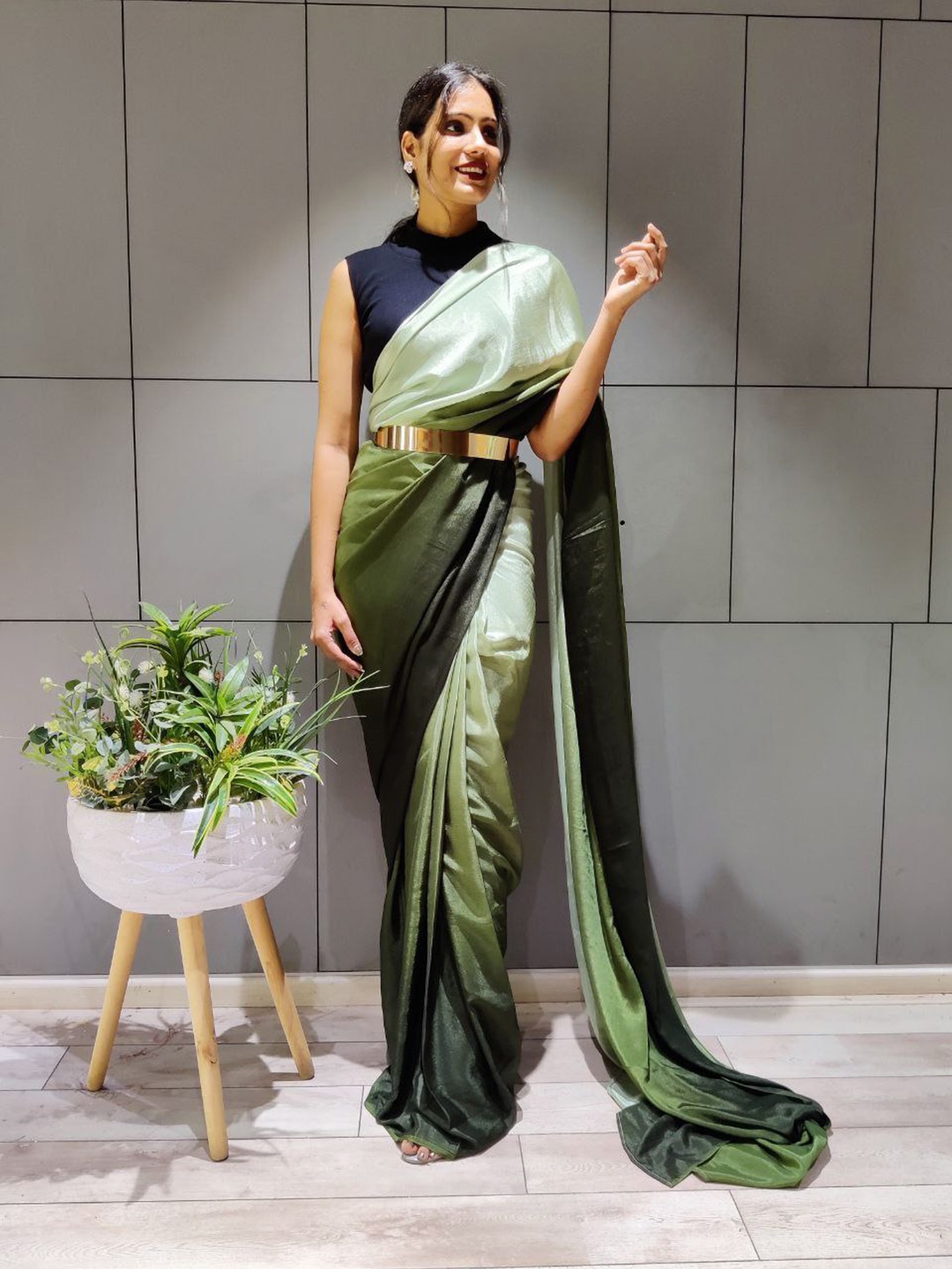 

Naishu Trendz Ombre Printed Ready To Wear Saree, Olive
