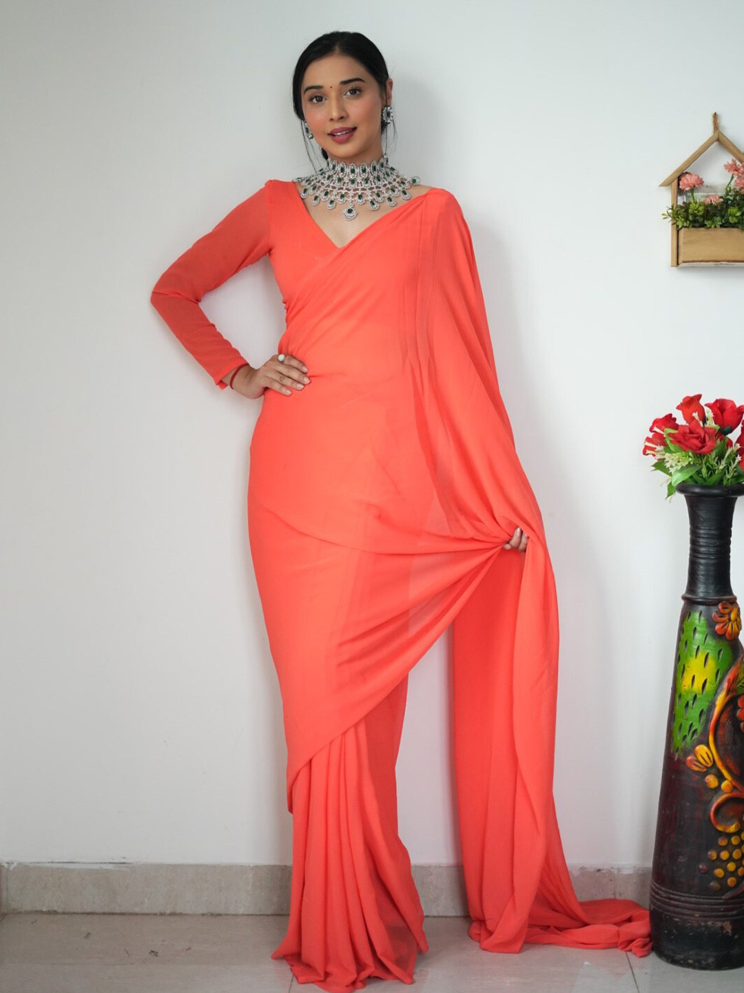 

Naishu Trendz Poly Georgette Saree, Orange