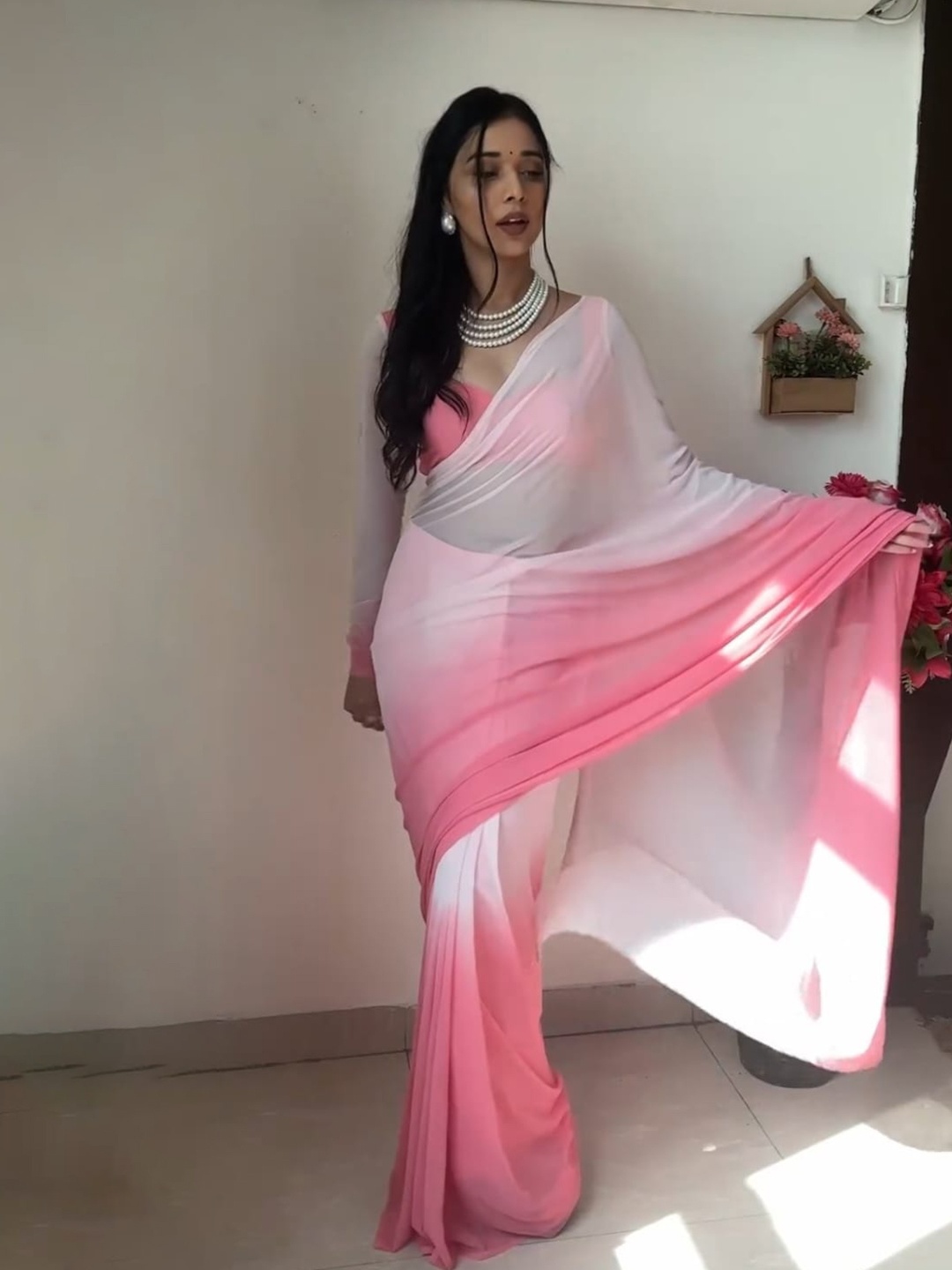 

Naishu Trendz Ombre Ready To Wear Saree, Pink