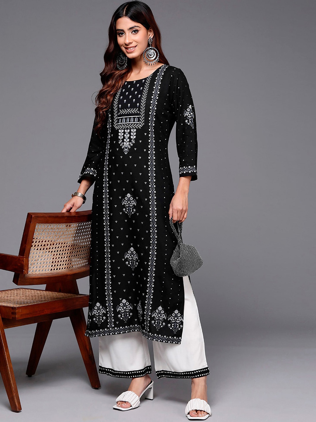 Anouk Black Floral Printed Round Neck Flared Sleeves Straight Kurta