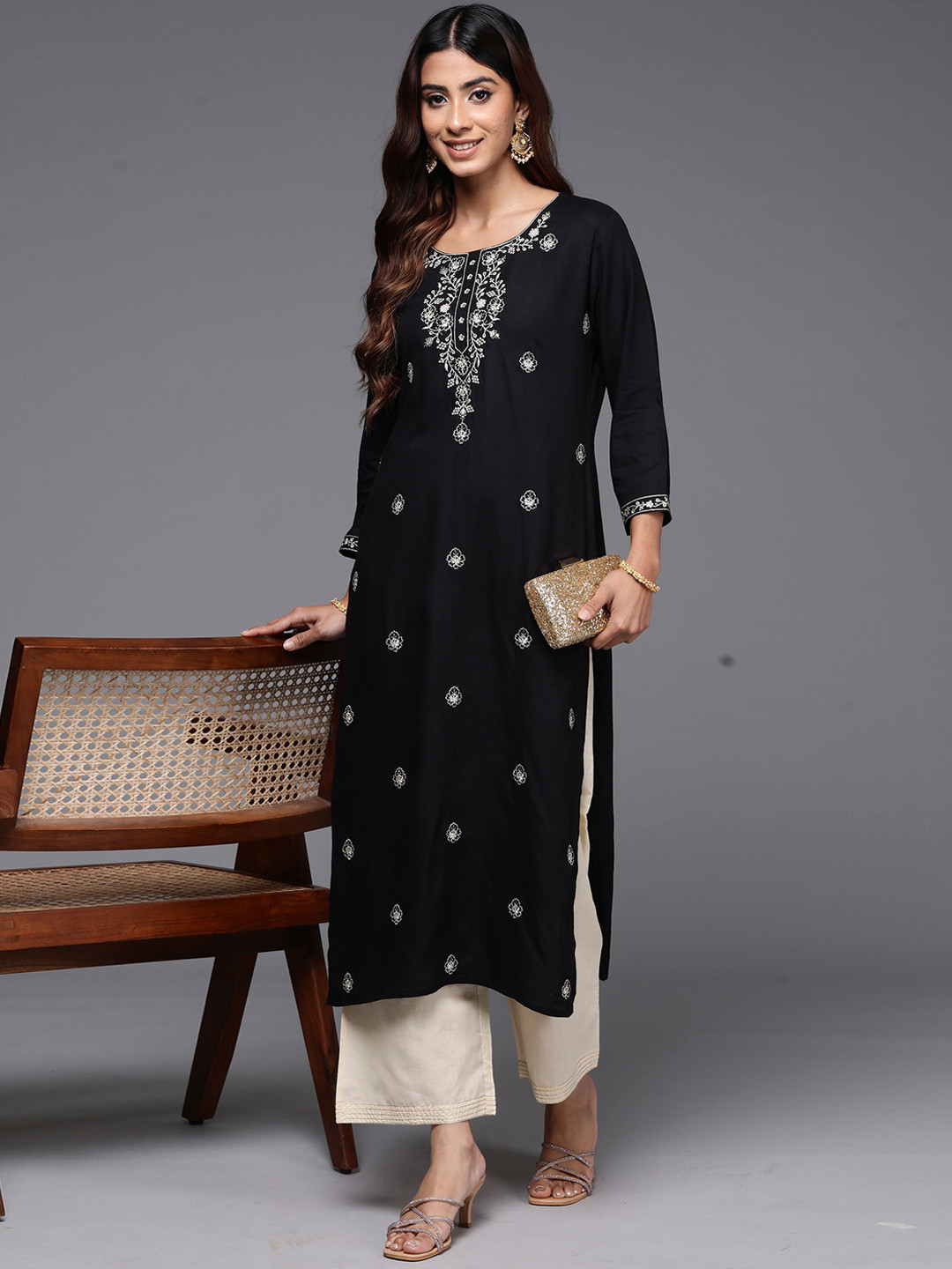 

Anouk Ethnic Motifs Embroidered Thread Work Floral Straight Kurta, Black