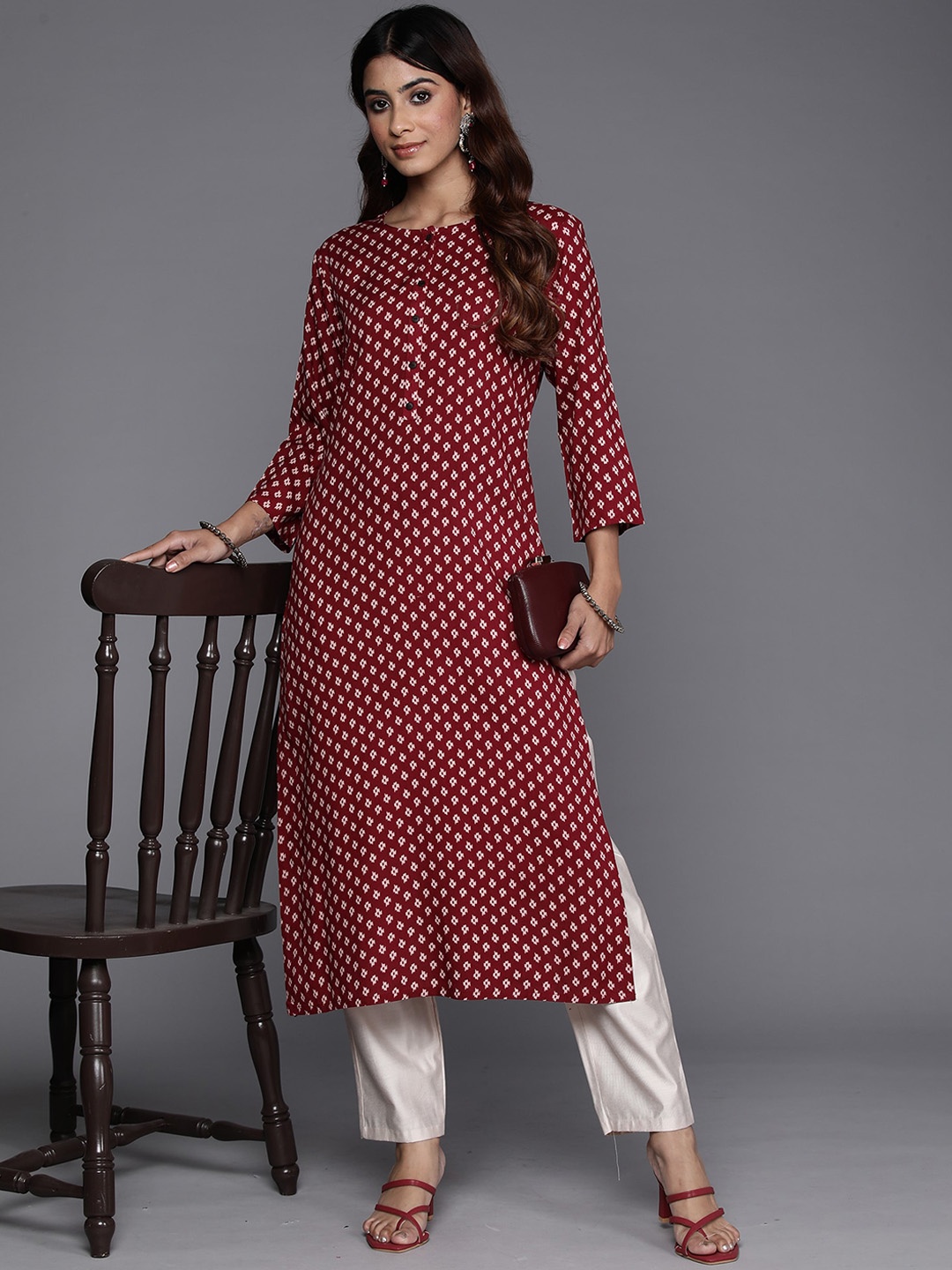 

Anouk Maroon Ethnic Motifs Printed Straight Kurta