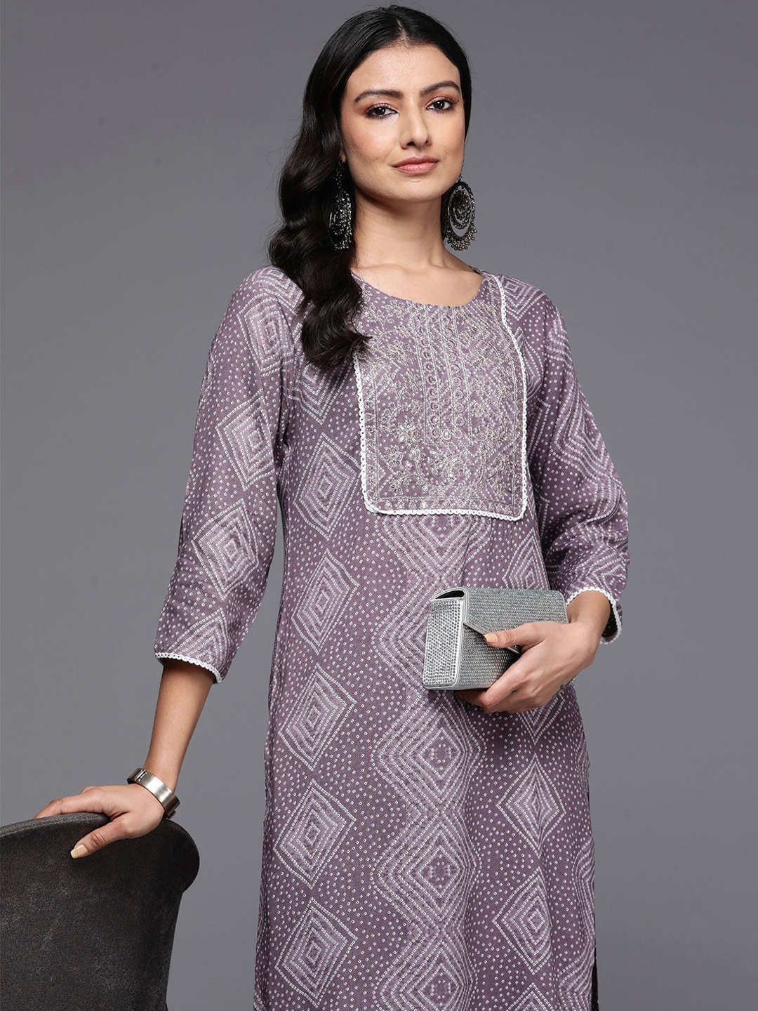 

Anouk Bandhani Printed Thread Work Straight Kurta, Mauve