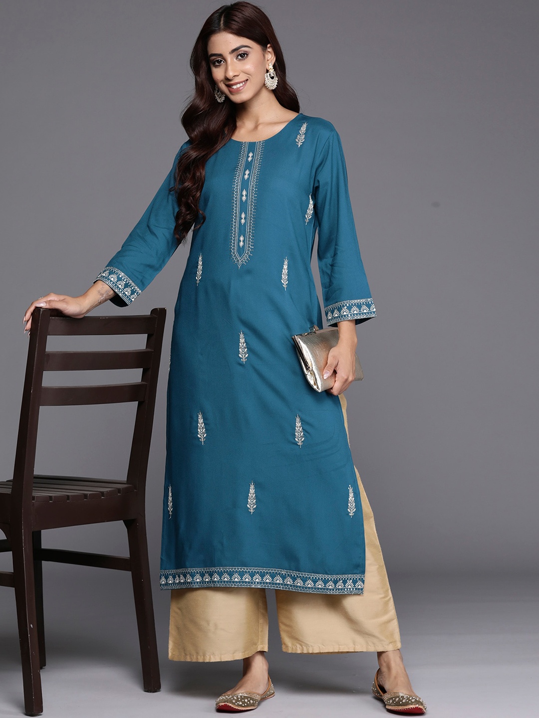 

Anouk Women Ethnic Motifs Embroidered Round Neck Straight Kurta, Teal